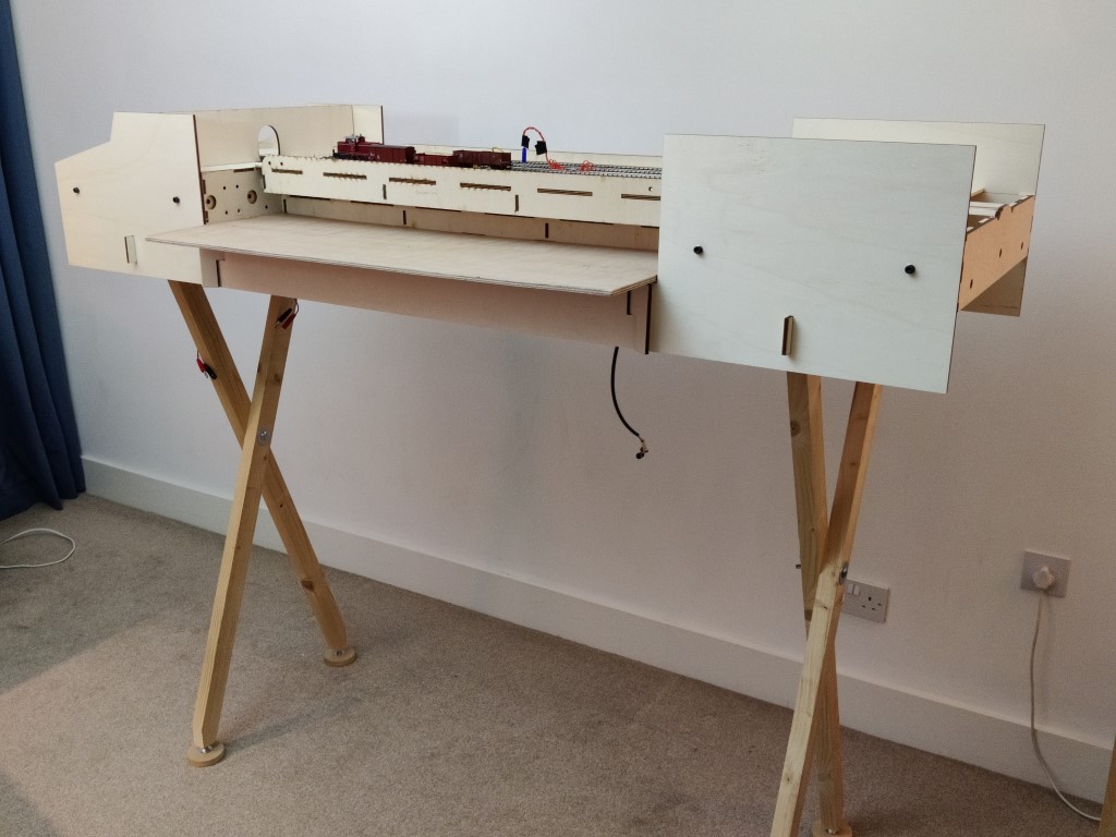 Schattenbahnhof_IMG_20220410_212700_Medium